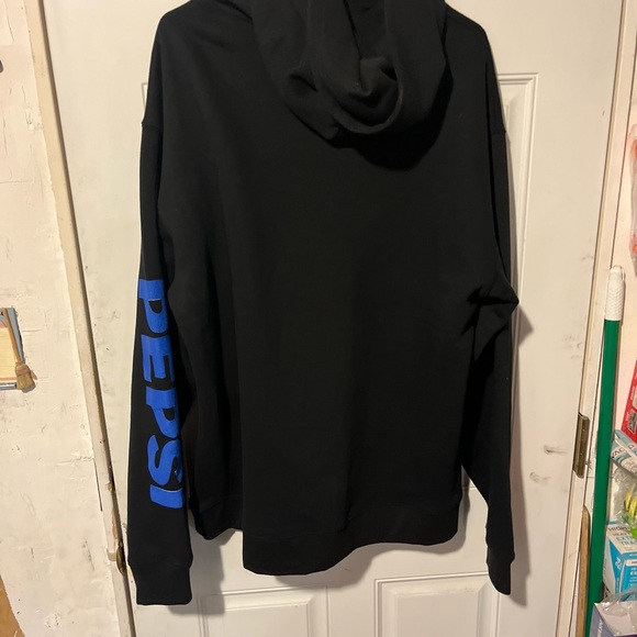 Pepsi Black and Blue Men's Hoodie XL - Picture 3 of 6